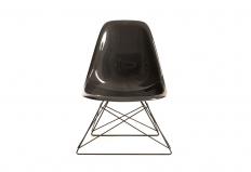 LOUNGE CHAIR